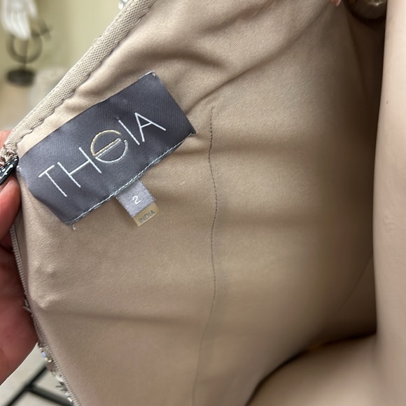 Theia fully beaded long sleeves V-Back midi dress - Picture 12 of 13